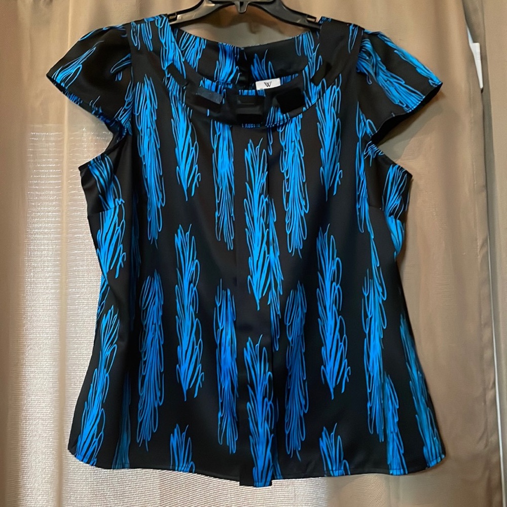 Worthington Woman Top with Cap Sleeves.